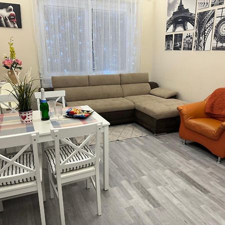 Relax Island Family Friedly Apartment Budapest Ngoại thất bức ảnh
