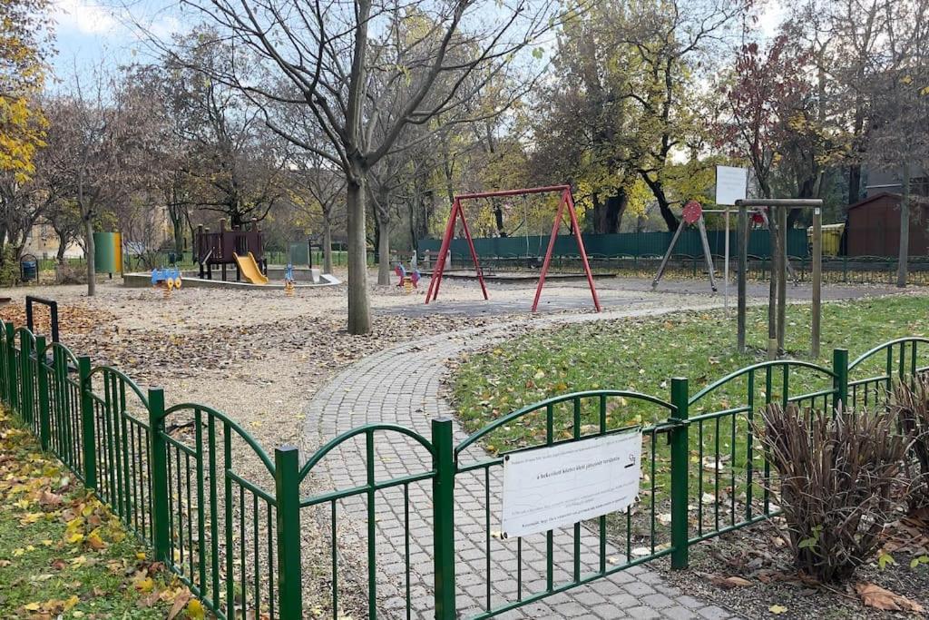 Relax Island Family Friedly Apartment Budapest Ngoại thất bức ảnh